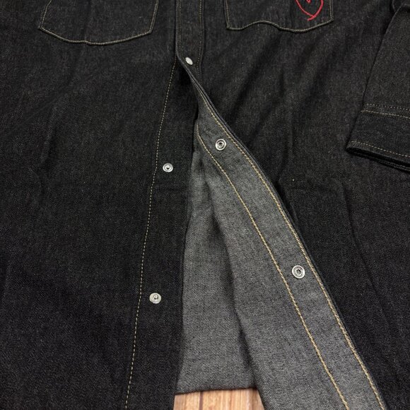 Levis Black Denim Western Shirt Oversized Fit Embroidered Heart Detail Size M - Picture 12 of 15
